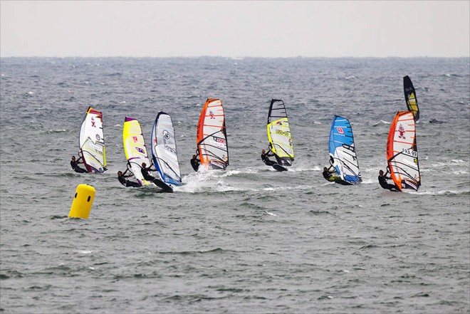 Headed for the first mark - PWA Ulsan Korea World Cup 2012 ©  John Carter / PWA http://www.pwaworldtour.com